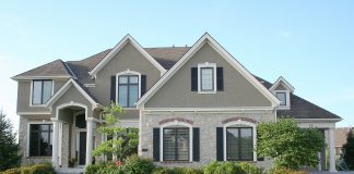 Essay Writing Topics: Topic 31 – Do you prefer to stay at one place or move around?