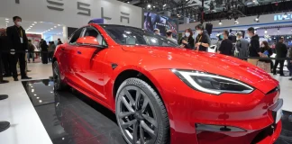 Tesla, China, and the impact of global tariffs | Learn English with daily News